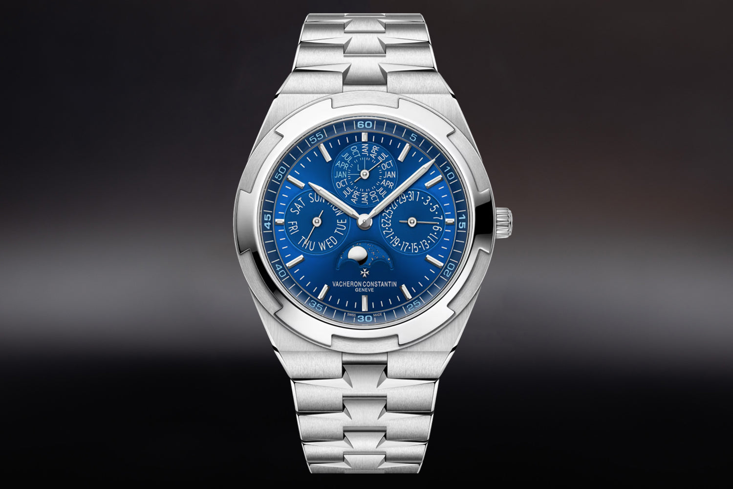 Vacheron Constantin Overseas Perpetual Calendar Ultra-Thin Blue Dial 4300V/220G-B945 with integrated stainless steel bracelet