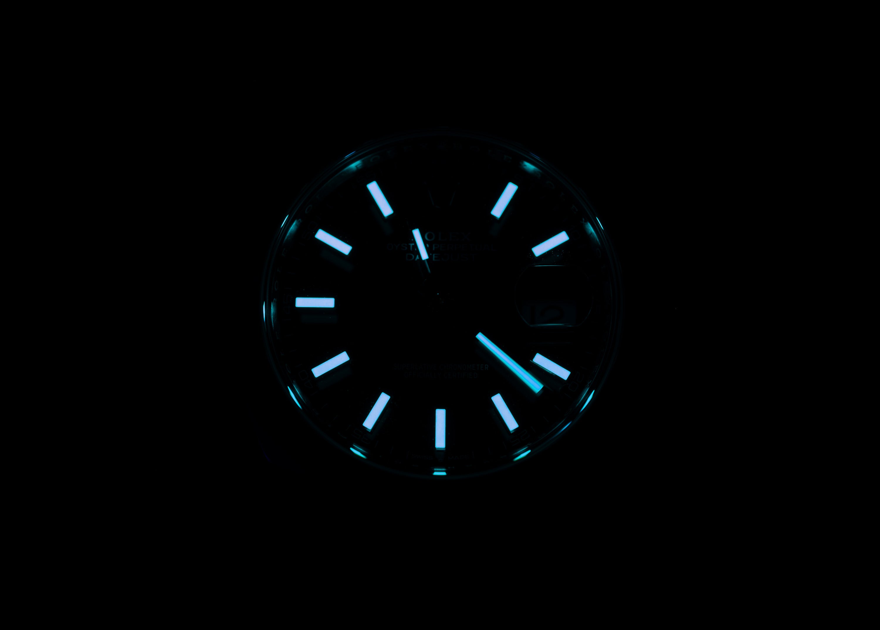 Rolex Datejust 41 126334 luminous baton markers and hands