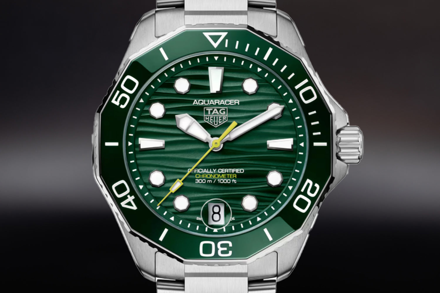 TAG Heuer Aquaracer Professional 300 Date stainless steel Green Dial WPB5116.BA0013