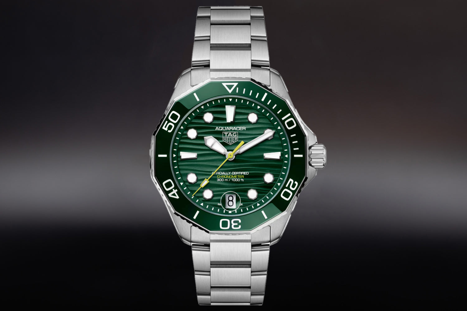TAG Heuer Aquaracer Professional 300 Date stainless steel Green Dial with green bezel WPB5116.BA0013