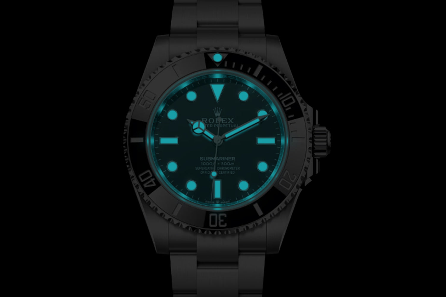 Rolex Submariner stainless steel Black Dial "No Date" 124060 lume