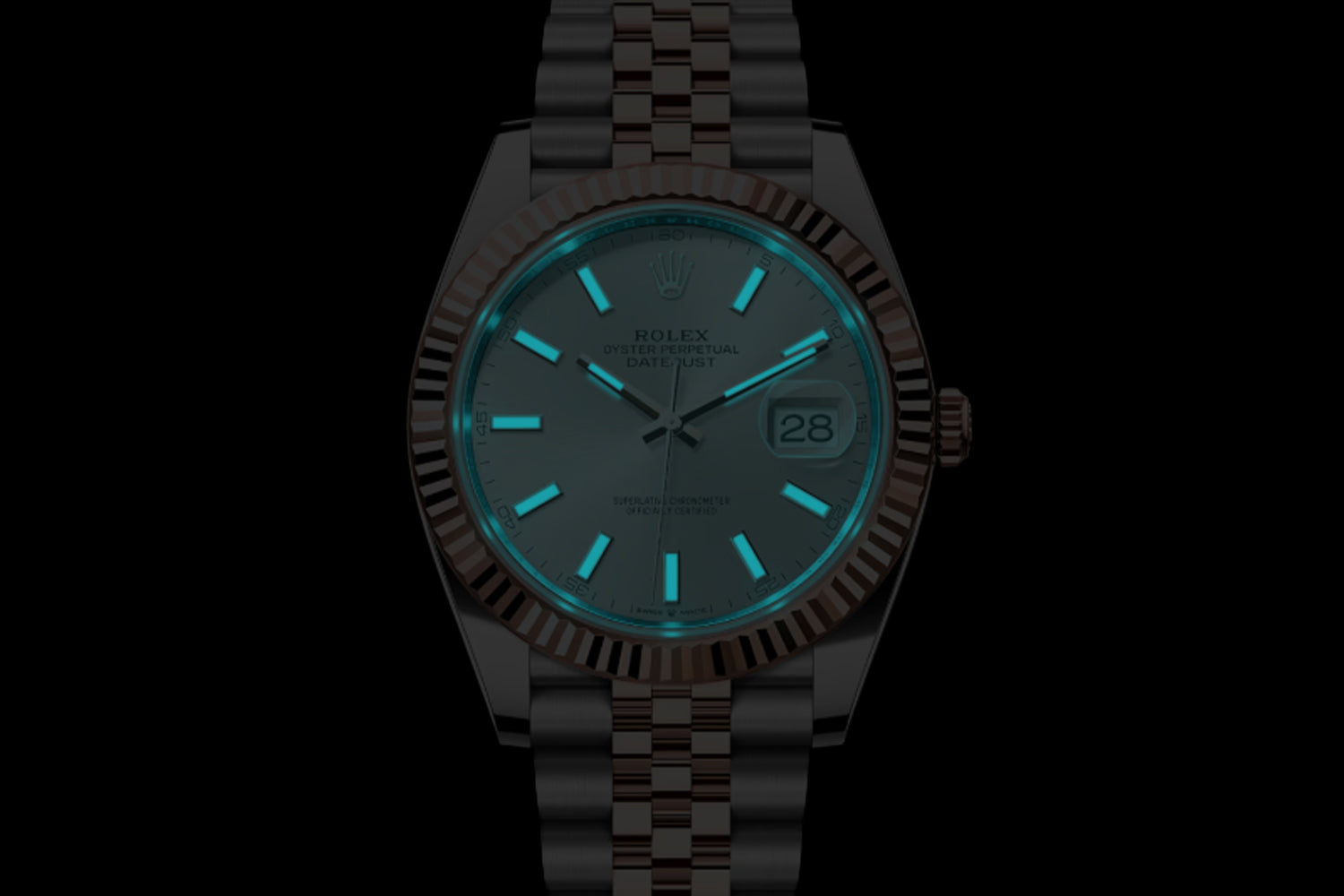 Rolex Datejust 41 Two Tone stainless steel and 18K Rose Gold Everose Rolesor with fluted bezel and Sundust Dial 126331 lume