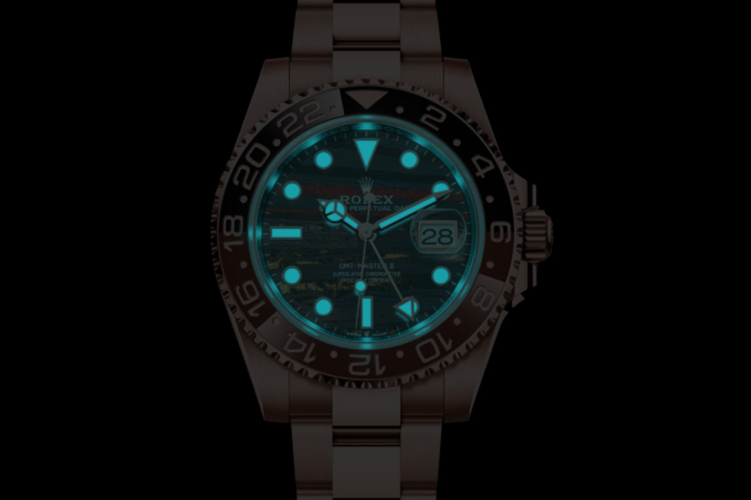 Rolex GMT-Master II 18K Rose Gold Everose Tiger Iron Dial with black and brown bezel 126715CHNR lume
