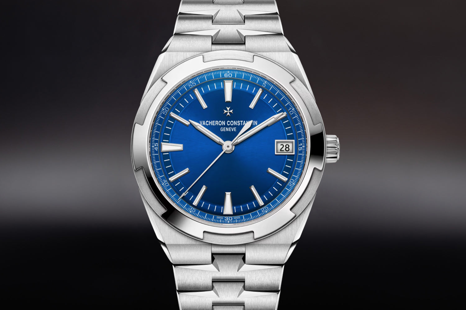 Vacheron Constantin Overseas Self-Winding Blue Dial 4520V/210A-B128