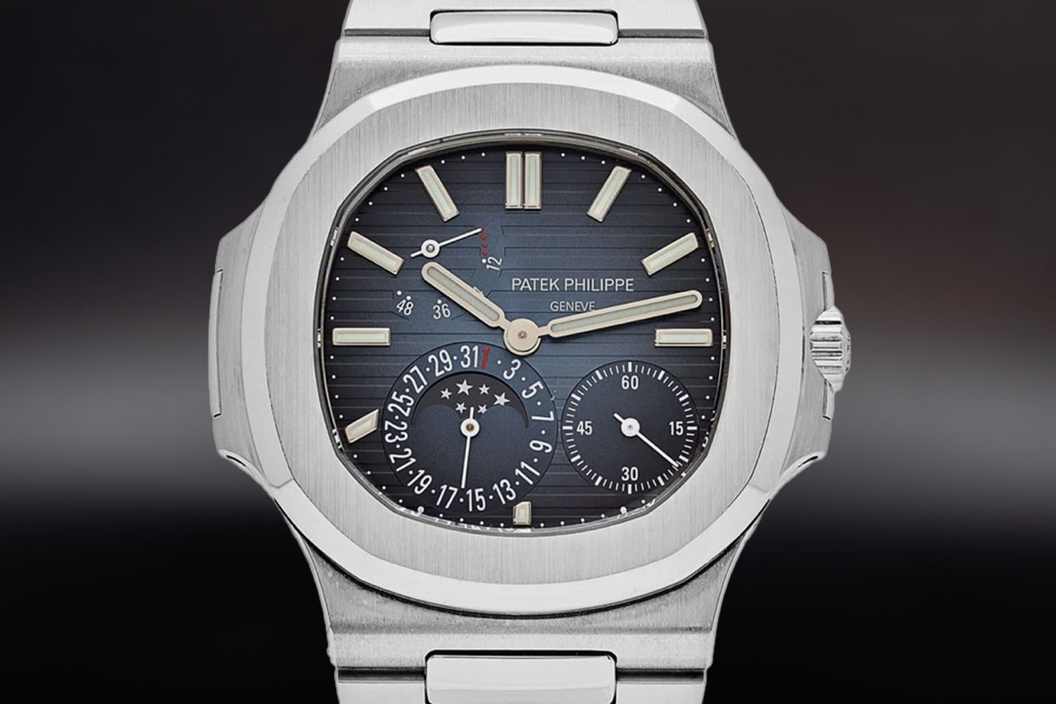 Patek Philippe Nautilus stainless steel Blue Dial Moonphase 5712/1A-001