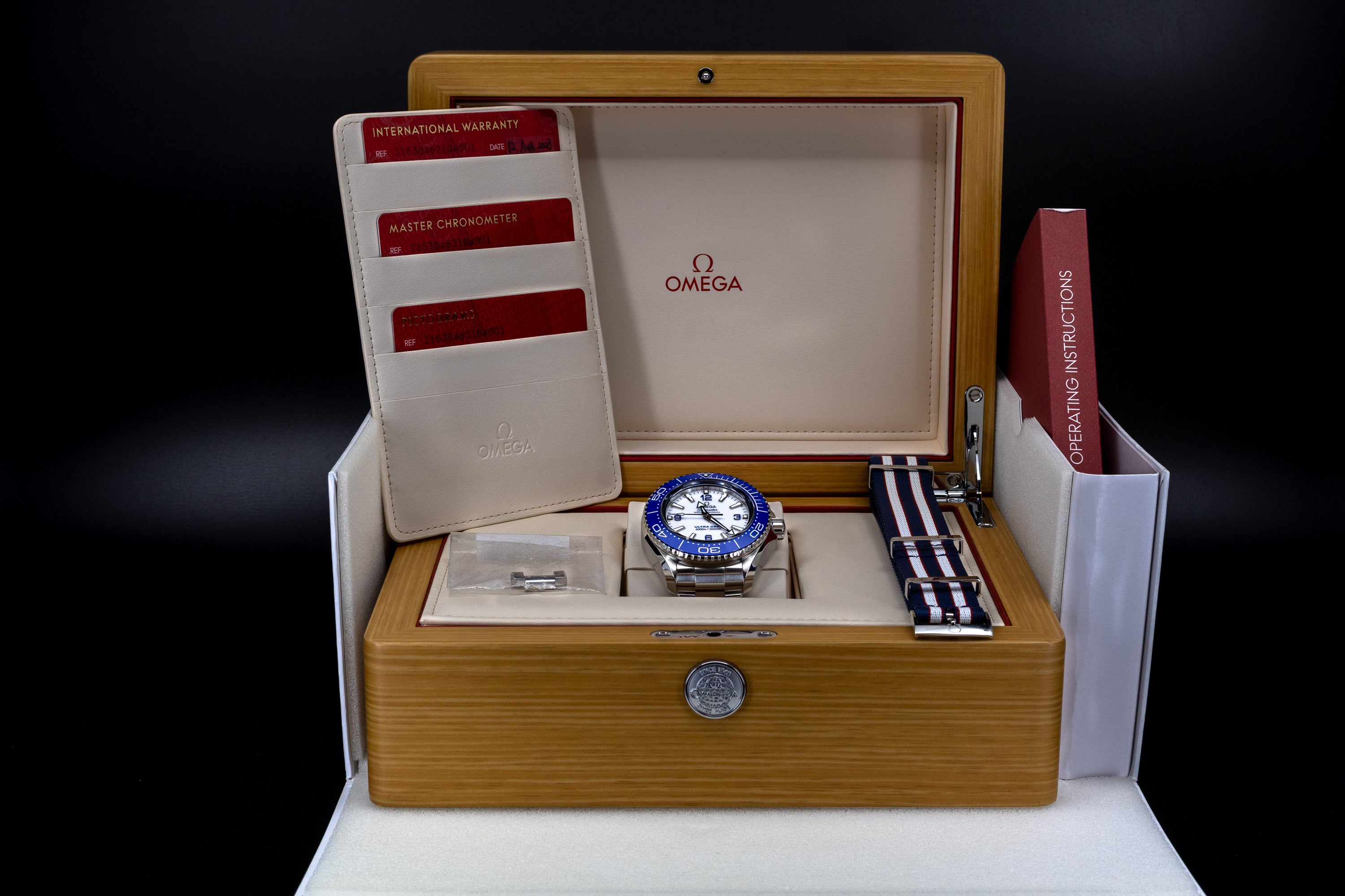 Omega Seamaster Planet Ocean Ultra Deep 6000M full kit box and papers