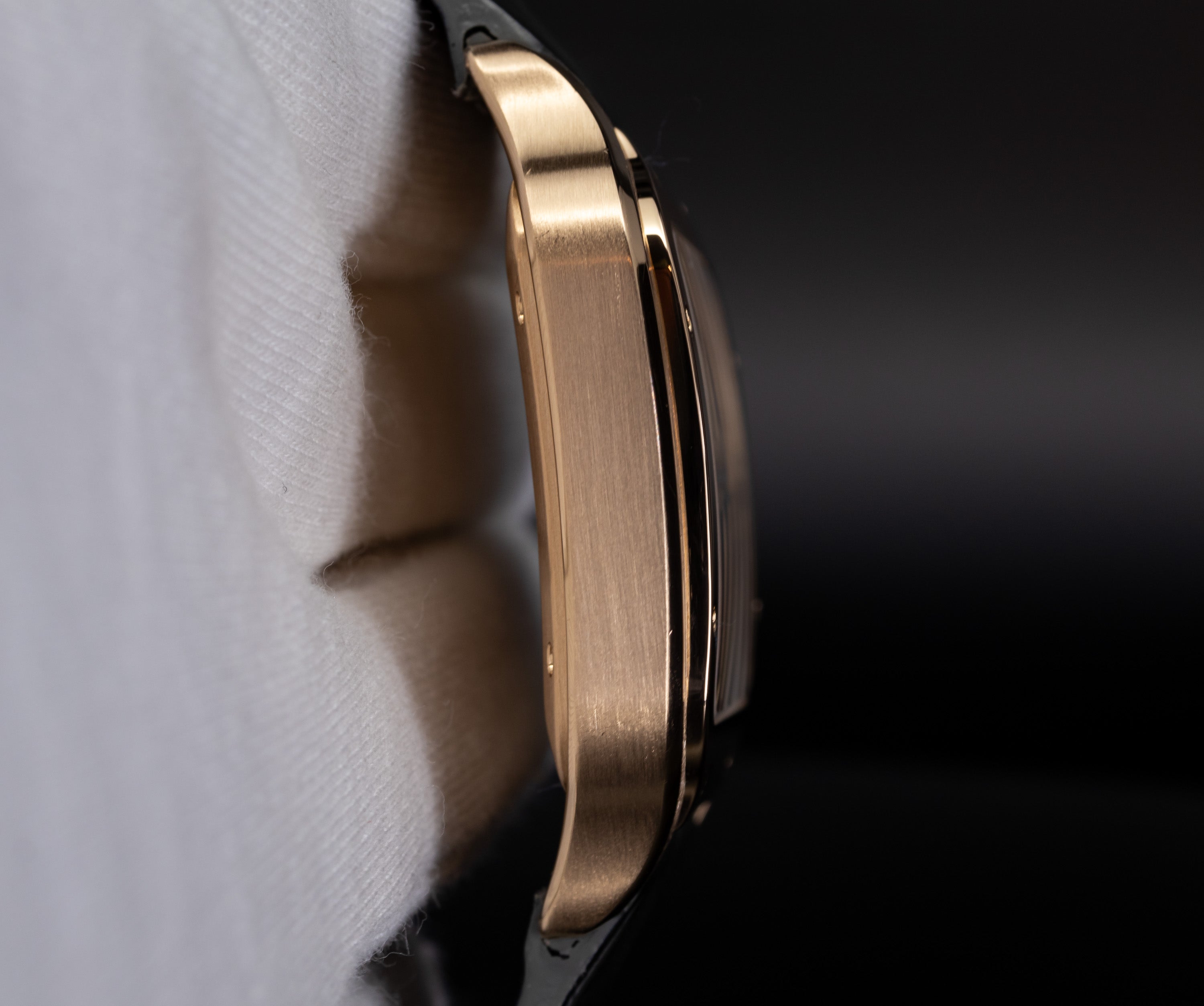 Cartier Santos de Cartier 18K Rose Gold case side WGSA0011