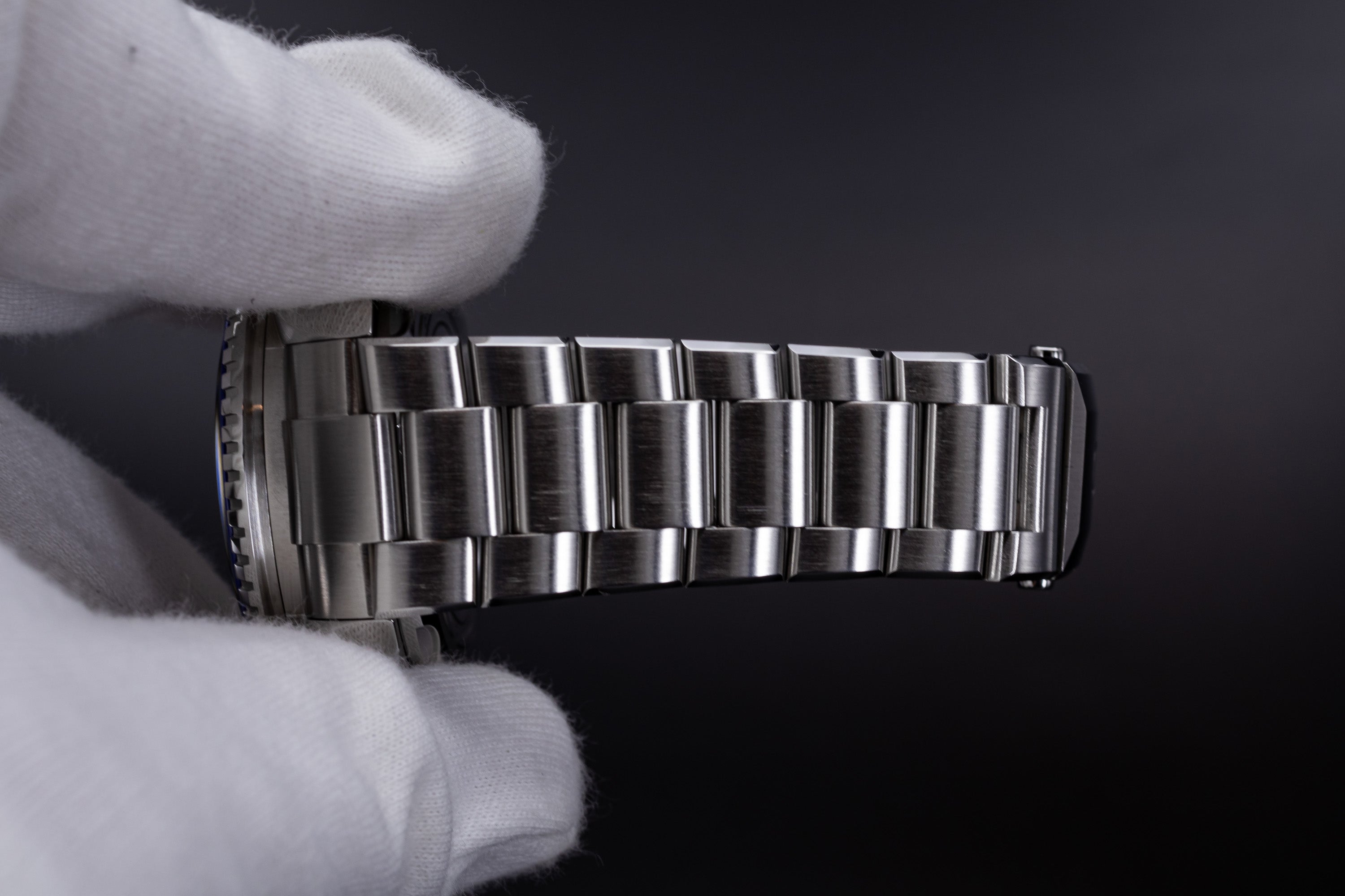 Omega Seamaster Planet Ocean Ultra Deep 6000M bracelet tightness